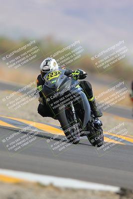 media/Sep-11-2022-SoCal Trackdays (Sun) [[81b7e951af]]/Turn 14 (1130am)/